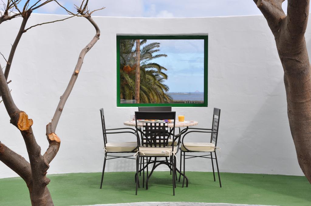 La Casita De Mari Carmen Guest House Mala Exterior foto